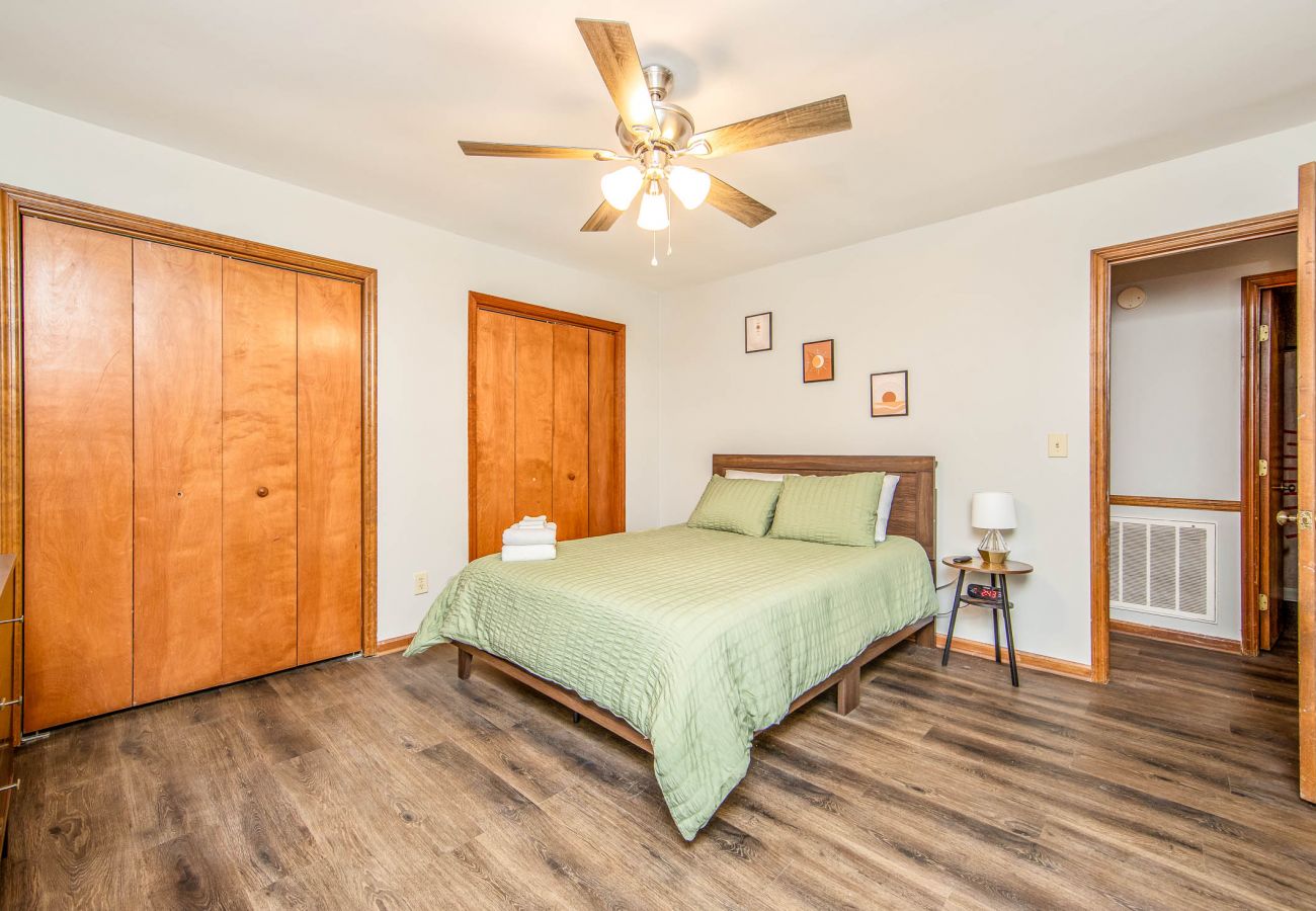 Apartment in Fayetteville - The Homeplace Abode